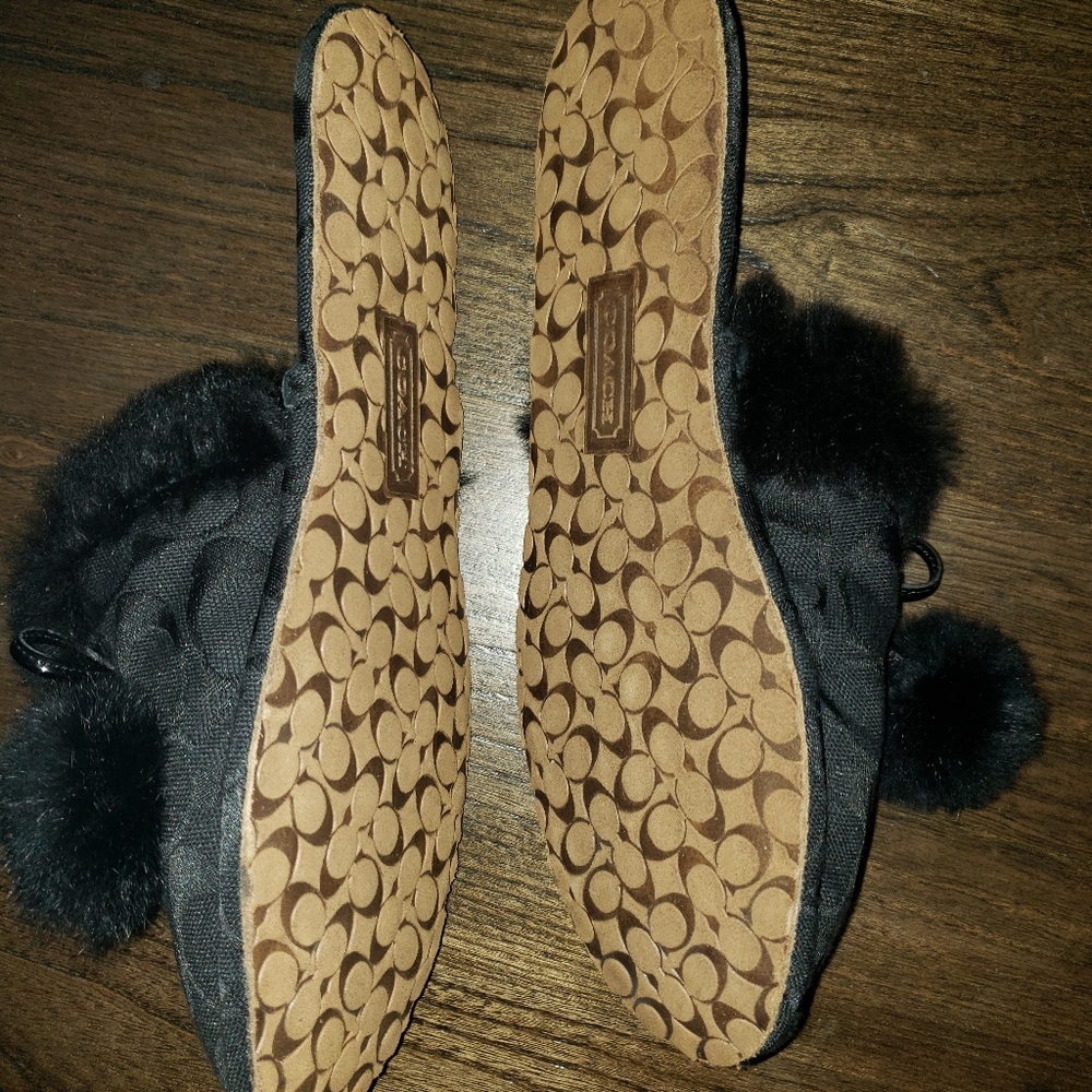 New Coach Poppy Jayda Signature Fur Slippers 8 - Picture 11 of 11